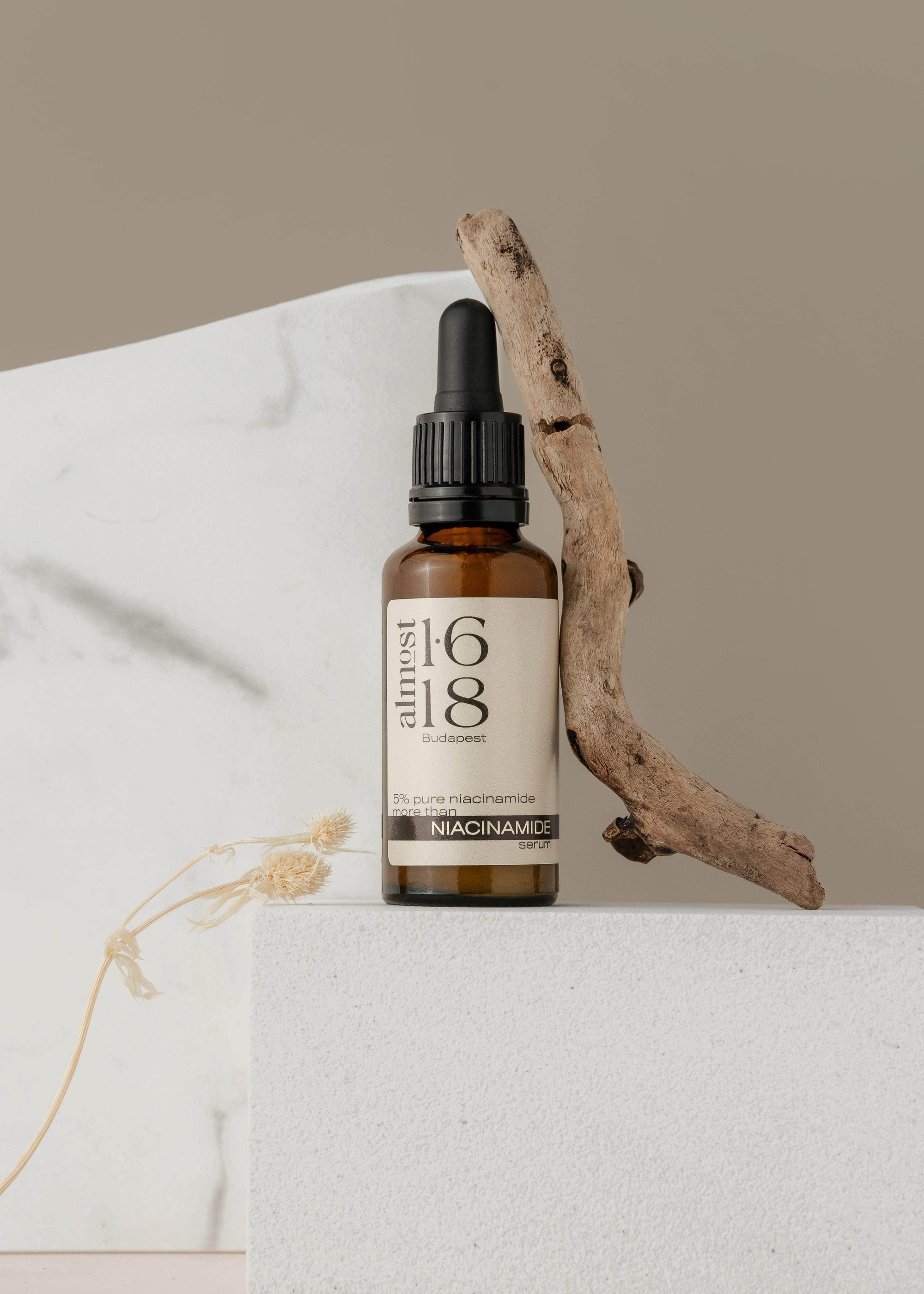 almost1618 monoserum 5% Niacinamide serum a faggyútermelés normalizálására